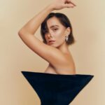Clara Galle Instagram - Estamos en @harpersbazaares!!!!🩵 Ese día fue precioso!✨ Por @alvarogracia 🫠
@ikasanchezfr 
@diegosernah