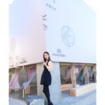 Nozomi Sasaki Instagram - .
「Grand Seiko 果実と花の和菓子屋 とき」
「ときを食（は）む和菓子。」　
一足先にお邪魔してきました🍵
中に入った瞬間の広がりのある気持ちいい空間を是非、感じていただけたらと思います。
 
いちじくのパフェ、美味しかったな…︎❤︎
 
 
—————

10月27日（金）〜11月5日（日）の10日間限定で、神宮前・StandBy（スタンドバイ）にてオープン。
 
この一瞬を生きる生命力や美しさ・瑞々しさを表現できる“果実と花”をメインテーマに据え、フレッシュで軽やかなラグジュアリーの世界観を創り上げています。
 
#pr #grandseiko #和菓子屋とき #aliveintime #グランドセイコー
