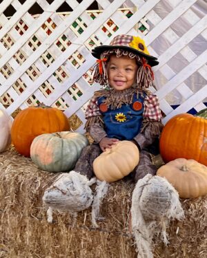 Jeannie Mai Instagram - Nobody:

@monacomaijenkins: Hayyy ya’ll 🎃