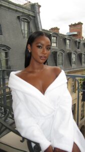 Justine Skye Instagram - Still not over this look using the @lancomeofficial Teint Idole Care & Glow Serum Concealer What a dream 🤍 #LancomePartner #TeintIdoleUltraWear