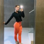 Clara Galle Instagram - Hoy he podido ver este arcoíris!! Días de mucho deporte, de mucho tiempo con la gente de siempre y de mucha comida ricaaaa.🩷Disfrutar, la mejor manera de agradecer.🐌