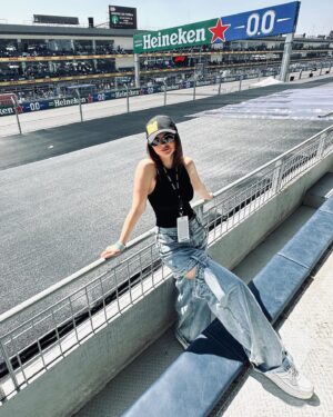 Fabiola Guajardo Instagram - La gran fiesta de México 🏎️💨 🏁
#invitedbyjohnniewalker @johnniewalkermx