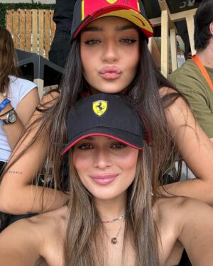 Daniela Calle Instagram - 🏎️💨 fds de adrenalina.
