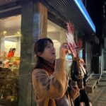 Han Hyo-joo Instagram - 버두랑 커플룩🐶
나난작가님은 늘 감동을 안고 나타나시고 맑은 경화언니랑 맑은 혜미작가님 전시🤎
가을이네 🍂