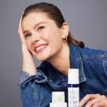 Burcu Biricik Instagram - Heyoooo canikolar size güzel bir haberim var 💃 Kiehl'sta yılın en büyük indirimi 4 Kasım'da üyelere özel başladı.❤️
Benim olmazsa olmazlarım bunlar siz de bir bakın hemen 🫠✨ 
@kiehlsturkiye 💥❤️
 #işbirliği