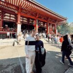 Sheryl Rubio Instagram - Japón. Fuiste mucho más de lo increíble que pensé que serías. Superaste mis expectativas a otro nivel, me enamoré y entendí una cultura tan diferente a la mía 🥹. Comí hasta más no poder, nos perdimos en tus trenes y calles, sufrimos y batallamos para entendernos con toda tu gente pero que gran aprendizaje y que gran viaje nos hemos echado! Espero regresar en un par de años para caminarte y disfrutarte tanto como este primer viaje. Aquí les subo algunas fotitos (tenemos muchísimas más pero esto es un poquito de lo que vivimos) - el mejor viaje de Honey Moon que @shapswade pudimos haber pedido 🫶🏻