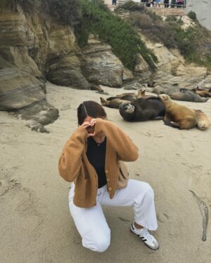 Daniela Calle Instagram - Secuencia al final 🦭🤫🌼