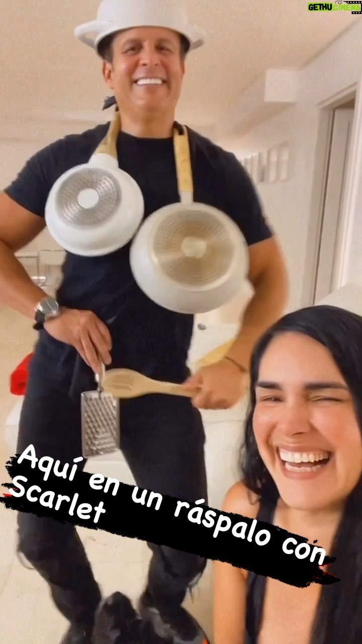 Scarlet Ortiz Instagram - Aquí en un ráspalo con Scarlet