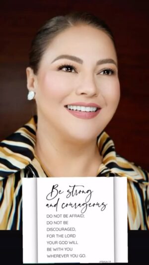 Karla Estrada Instagram - Yes! We are strong mama’s! 👑