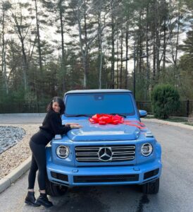 Chanel Iman Instagram - What should we name her? ❤️ I can not get enough of this man @chauxdown 😫🙏🏽 What  a dream ☁️💙 BIG DADDY I’m yours  forever 💍💎