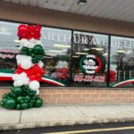 Mandy Rose Instagram - @_letsgetitpoppin loves being a part of these amazing moments! 💚🤍❤️ Congratulations on the GRAND OPENING of @arthuravedeli_ !! 🇮🇹 “Little Italy in Mahopac” 🤌🏼