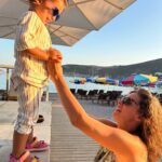 Özge Özpirinçci Instagram - İyi ki doğdun kızım! Hayallerini süsleyen şeylerin anılarına dönüştüğü yepyeni bir yıl olsun! Seni çok seviyorum! 💕