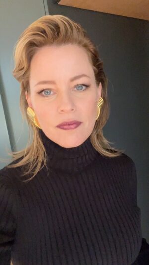 Elizabeth Banks Thumbnail - 28.9K Likes - Top Liked Instagram Posts and Photos