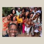 Juliana Alves Instagram - Dump de um fim de semana muito especial! 
Festa dos amigos @oftalmaelogista @drgilmarfrancisco, niver da @leticiadiaspassareli e festa da Sheroleta @sheronmenezzes 

Celebrando a vida de pessoas que amo e encontros que me fortalecem! 
Foi muita emoção nesse final de novembro!