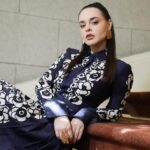 Fabiola Guajardo Instagram - Encontrar mi propio estilo ha sido un proceso de prueba y error que aún sigo explorando, un viaje que traerá aprendizaje haciendo siempre más divertido el camino.
Qué linda plática tuvimos @atenea.morales @voguemexico gracias @karlamartinezdesalas por invitarme!
 #espaciovogue