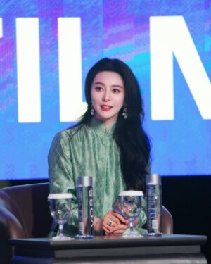 Fan Bingbing Thumbnail - 66.3K Likes - Most Liked Instagram Photos