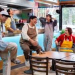 Han Hyo-joo Instagram - #unexpectedbusiness3 
#어쩌다사장3 
벌써 추억이다. 🧚🏻
사진 고마워!