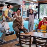 Han Hyo-joo Instagram - #unexpectedbusiness3 
#어쩌다사장3 
벌써 추억이다. 🧚🏻
사진 고마워!
