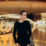 Amina Khalil Instagram – Moments before walking in to the closing ceremony of the Red Sea Film Festival 2023 @redseafilm 
This post is dedicated to the wonderful humans that made my look happen tonight ⭐️
I owe this elegance to you all ! 

Stylist: @islam.mitwally 
Dress: @tonywardcouture 
Jewels: @nadine_jewellery 
MUA: @nohaezzeldinmua 
Hair: @ibrahim_eissa00 @alsagheersalons 
Photographer: @tohlobphotography
