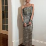 Sarah Michelle Gellar Instagram - Before I get into the incredible evening I had last night (celebrating a woman who has inspired and mentored my entire career) I want to start with this incredible look. @taraswennen  @kellymchris_mua @cherilynrachelle thank you for always making me feel special ❤️