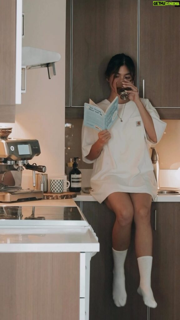 Heaven Peralejo Instagram - Embracing the simple joys of a slow morning with @breville_phils Just some of the most therapeutic routines I love doing 🤍✨☕️

📹 @marcogalloc