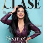 Scarlet Ortiz Instagram – Nuestra edición Diez. Nuestro Cover. 🔥La bellísima Scarlet Ortiz🔥🤩 @ortizscarlet

Vive en la ciudad de Miami con su esposo, el también actor Yul Burkle, ciudad, que desde entonces se ha convertido en su centro de operaciones. Desde allí, ambos han atendido ofertas de trabajo para Estados Unidos y otros lugares del mundo. 

Scarlet tenía 10 años sin venir a Venezuela cuando aceptó protagonizar “Dramáticas”, serie que realizó hace poco en Venevisión con un elenco de primeras figuras de las telenovelas. 

En la estupenda conversación telefónica que tuvimos con la actriz charlamos sobre lo que ha sido su carrera, su vida como esposa y madre y sus expectativas de cara al futuro. 

¿Quieres conocer todos los detalles de esta maravillosa entrevista hecha por nuestro estimado Aquilino José Mata? 

⬆️Ingresa al 🔗 de nuestra biografía o en nuestra página web🌐 www.revistaconclase.com

✒Aquilino José Mata @aquilinojmata
📸Angel Ramos @angelramoos Samuel Betancourt y José Mata 

#RevistaConClase #ConClaseMagazine #ScarletOrtiz #Actriz #Telenovelas #soyconclass