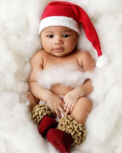 Chanel Iman Instagram - Capri is 3 months today and ready for her first Christmas 👼🏽❤️🎄