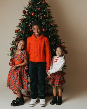Chanel Iman Instagram - With Christmas only a week away. Happy holidays from our family to yours 🎄❤️