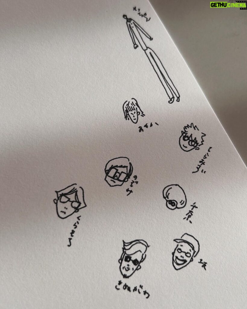 Asami Mizukawa Instagram - 大千穐楽に描いたリムジンのみんな。
オサム氏のみ全身でやらせてもろてます。
