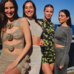 Macarena Achaga Instagram - vivimos en el futuro 🥹 y aquí en Australia ya es 1ero de enero -desde hace rato- y no podría pedir nada más que tener a mis personas favoritas todas juntas 💕💕💕 
gracias por acompañarnos en otro año de huracán macarena 🌪️

@santiagoachaga & @ren.soifer todo es mejor con ustedes 💘