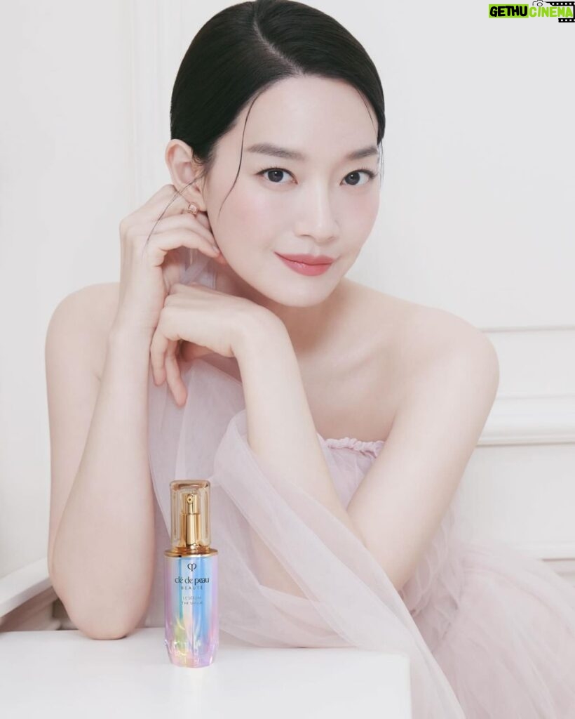 Shin Min-a Instagram - We are beyond thrilled to announce that the iridescent Shin Min-a will be joining CPB as our newest radiant brand ambassador! Effortlessly embodying the essence of CPB with her exceptional talent, undeniable elegance and uncompromising commitment to excellence, welcome to the family, @illusomina ❤️