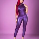 Chelsy García Instagram - Vengo con ALGO NUEVO 🎶este 2024🔥 ¿Qué creen que sea?😈 

Fotografía 📸@marcelino.marte @pyramis.studio 
Maquillaje 💄@marielambeauty 
Mi pelo 💇‍♀️ @richgirlhairinc 😍