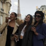 Macarena Achaga Instagram - OUI OUI!! 🇫🇷🥖❤️ Manifestando más viajes con mis amigas!

🎥: @mihaelflowerss 
#paris #amigas #pfw #trend