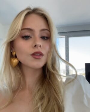 Loreto Peralta Instagram - Heart earrings forever 💙
