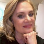 Erika Buenfil Instagram - A descansar. Besitos bonito fin