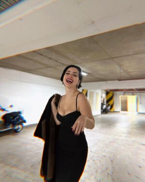 Merve Boluğur Instagram - 🖤