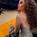 Madison Pettis Instagram - Courtside, not the middle row