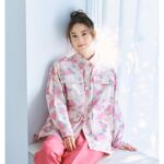 Nozomi Sasaki Instagram - ご報告🍷🍇
FRaU Webにて
『佐々木希のなにはともあれ、ナチュラルワイン！』
の連載がスタートしました🥰
愛してやまないナチュラルワインの連載を務めさせていただけるなんて、夢がまた一つ叶いました。
この連載を通して、ナチュラルワインの魅力が伝わると嬉しいなぁ🫧

ぜひ見ていただけると嬉しいです！