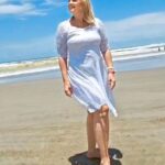 Erika Buenfil Instagram - Urge playa . Ya casi, ya casi .
