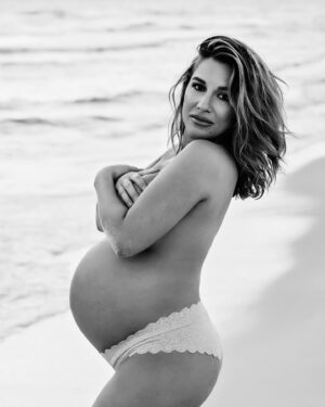 Jessie James Decker Instagram - Can’t wait to meet you beautiful boy