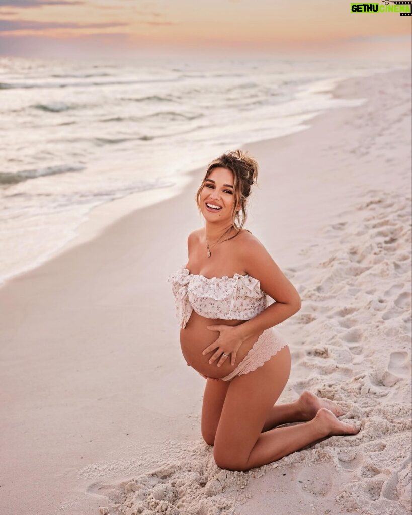 Jessie James Decker Instagram - Can’t wait to meet you beautiful boy