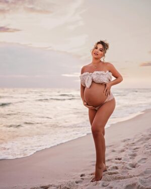 Jessie James Decker Instagram - Can’t wait to meet you beautiful boy