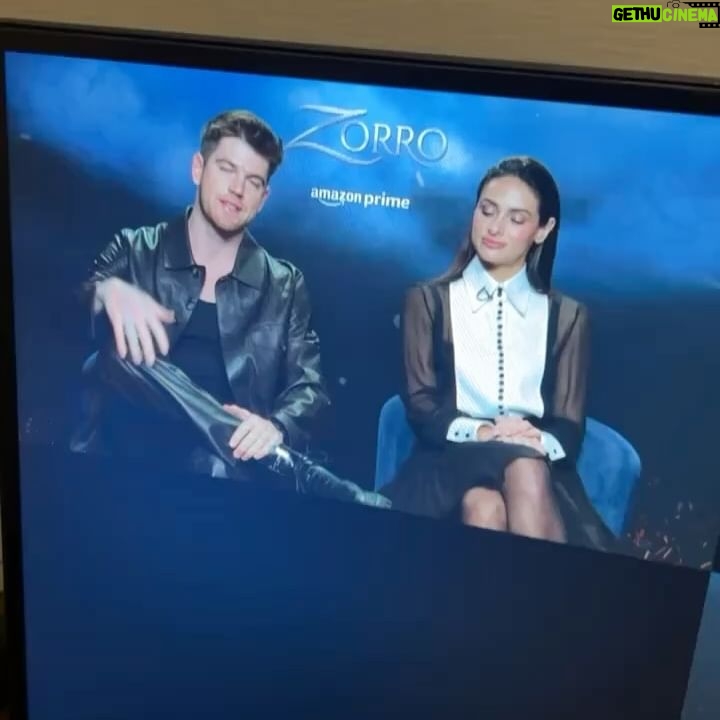 Renata Notni Instagram - Hablando de la Luna llena y 
el estreno de Zorro,
Nada más. 🌕 💫🌪️