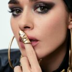 Bensu Soral Instagram - Shhh 🌹

🌹♥️
Yayın Direktörü: @meldanar13 
Röportaj: @sinemkin 
Fotoğraf: @jiyankizilboga 
Styling: @ibrahimduman.id 
Saç: @nurisekerci 
Makyaj: @selen_karabulut 
Video: @sozmentor 
Fotoğraf Asistanı: Hasan Doğanay, Furkan Kumaş
Styling Asistanı: Başak Varol, Nida Kuşdoğan
Makyaj Asistanı: @furkarakol 
İletişim: @idiletisim @pinarcura