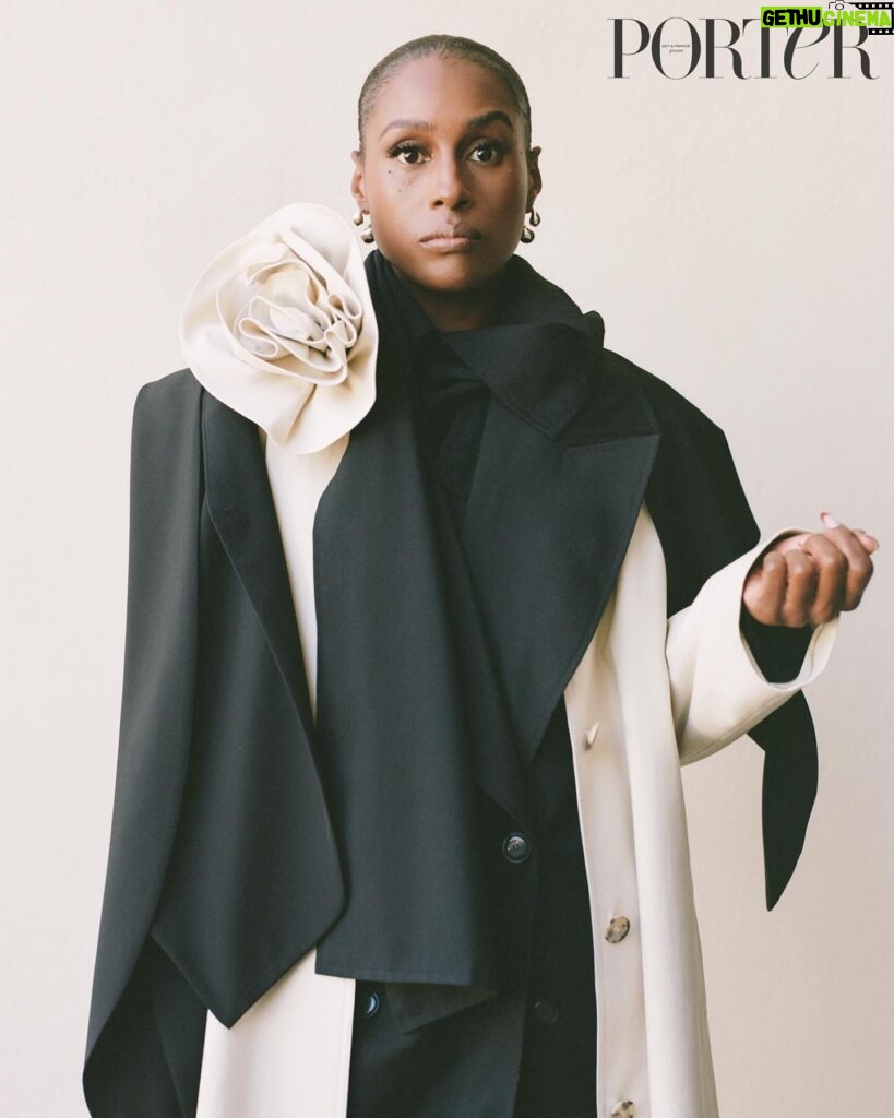 Issa Rae Instagram - Had the absolute pleasure of speaking with prolific author, @oteghauwagba for @portermagazine
—
Photographer: @deirdredeirdredeirdre
Stylist: @herinchoi1
Hair: @felicialeatherwood 
Makeup: @joannasimkin 
Art Director: @lizzy.cooney