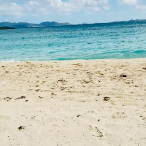Jésica Cirio Instagram - Verano y playita☀️🏖️ La combinación perfecta 
👙 @cocotdufour