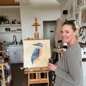 Katherine Heigl Instagram - With a mixture of excitement and nervous energy, I'm busy preparing for my own art exhibition!!! The wonderful @gallerymar in Park City has invited me to show my art at the end of May, which is both thrilling and also a little terrifying. Sharing my work feels like sharing a piece of my soul.

If you had told me this was going to happen a year ago I simply wouldn't have believed you! I am filled with gratitude for this opportunity. A big thank you to everyone who has encouraged me, especially @joshbkelley

I can't wait to share this experience with you all. Your support means the world. ❤