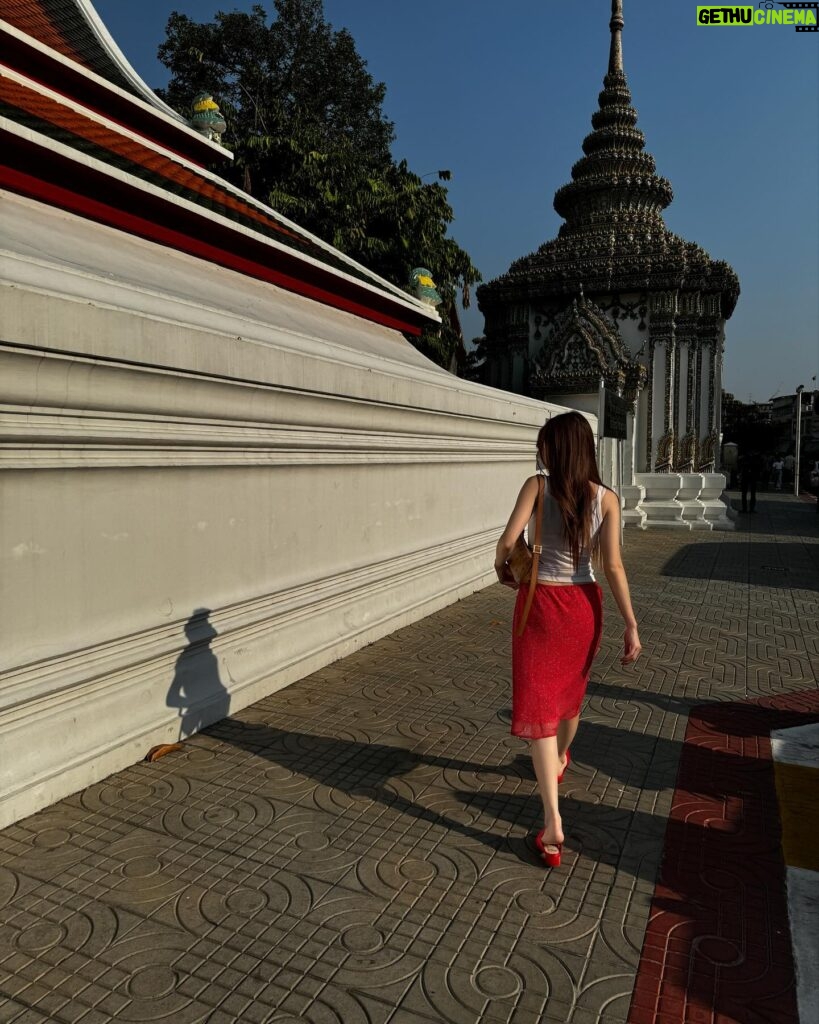 Pattranite Limpatiyakorn Instagram - A day in Wat Pho BKK☀
 #mcmthailand