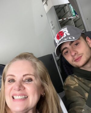 Erika Buenfil Instagram - Hoy cumple 19 años el niño más hermoso, llegaste a mi vida y la llenaste de amor y de sentido, cuidarte , verte crecer y vivir las experiencias más hermosas es lo mejor que me ha pasado, mi mejor personaje ser mamá, que Dios siempre guíe tu camino y siempre esté lleno de luz.  Te amo tanto.  Feliz cumpleaños mi hijo hermoso. Mi Nic. @nico.buenfil  Bendiciones por siempre.