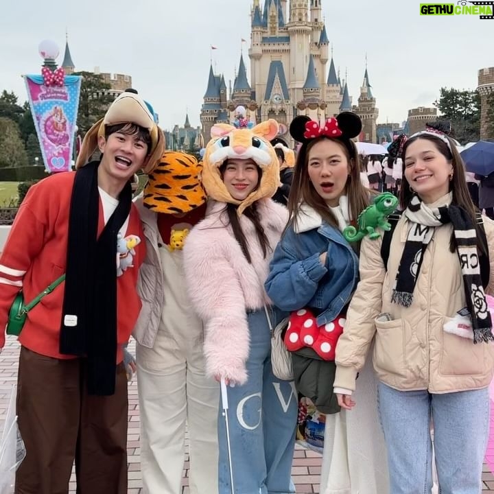 Violette Wautier Instagram - Can’t get enough of Disney💜

#JapanGubSangSeeGubPeekTiSuaySuay #FriendsFlyTH